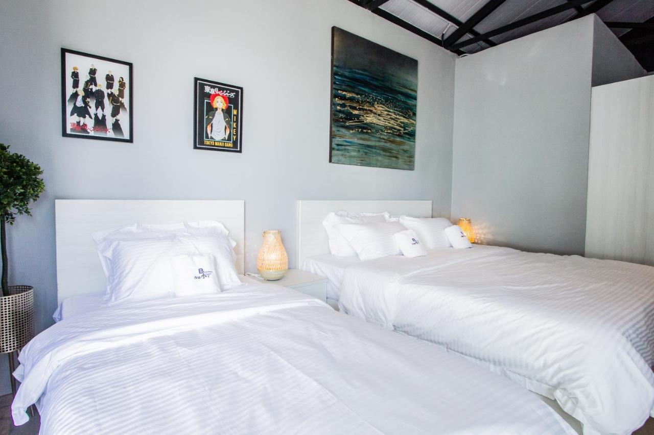 Beachboy Chalet By The Beach Bukit Lada Buitenkant foto